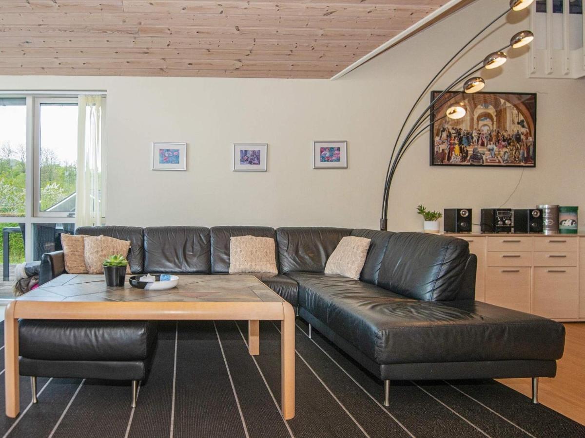 12 Person Holiday Home In Aabenraa Loddenhoj Exterior photo